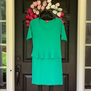 Sunny Leigh sz 4 emerald green dress